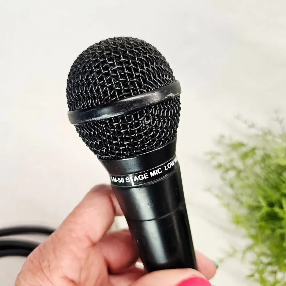 Uni-directional Standel LM-58 Stage Mic Low Imp. Handheld Dynamic Microphone